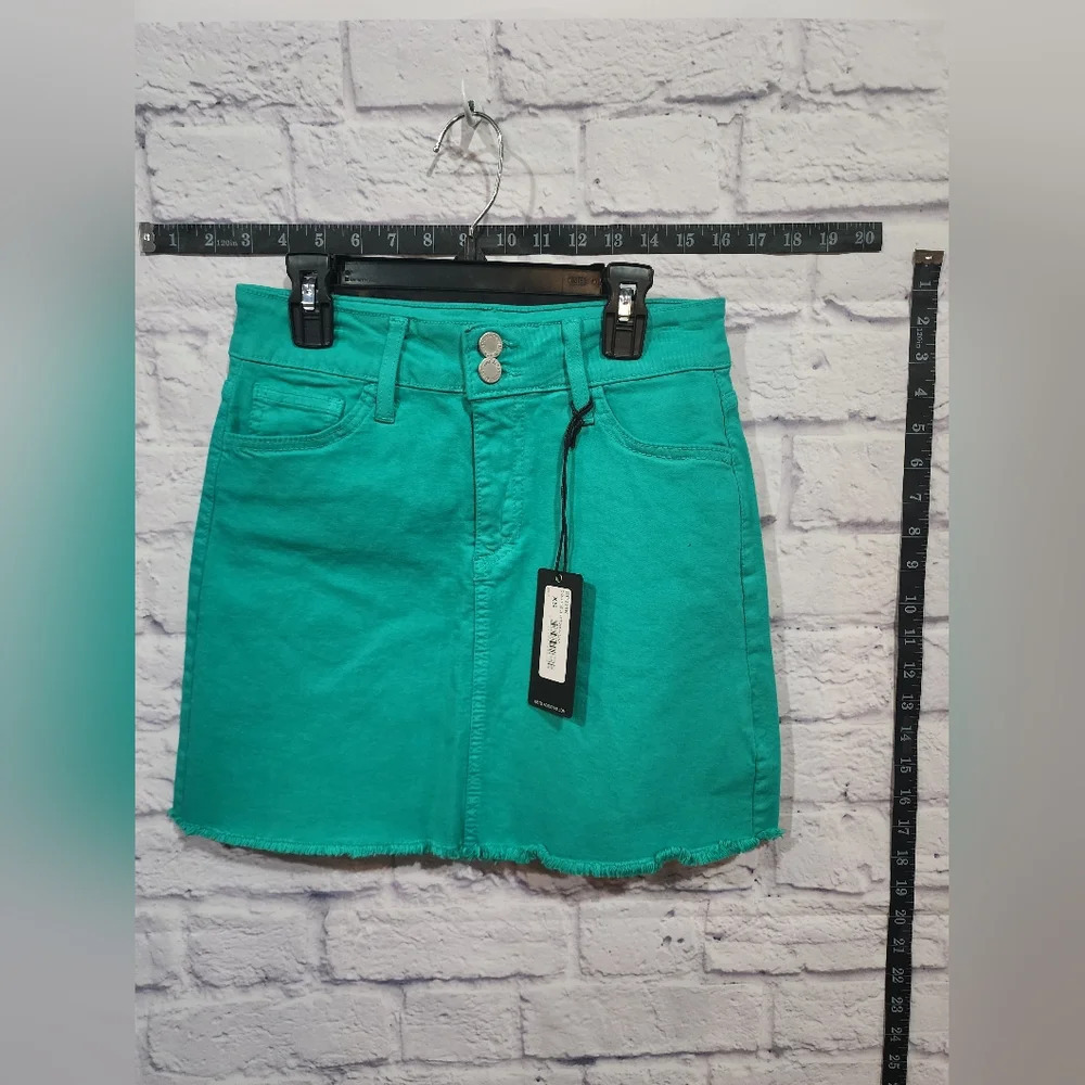 Just Black double button A-line skirt in a vibrant teal color Size XSmall